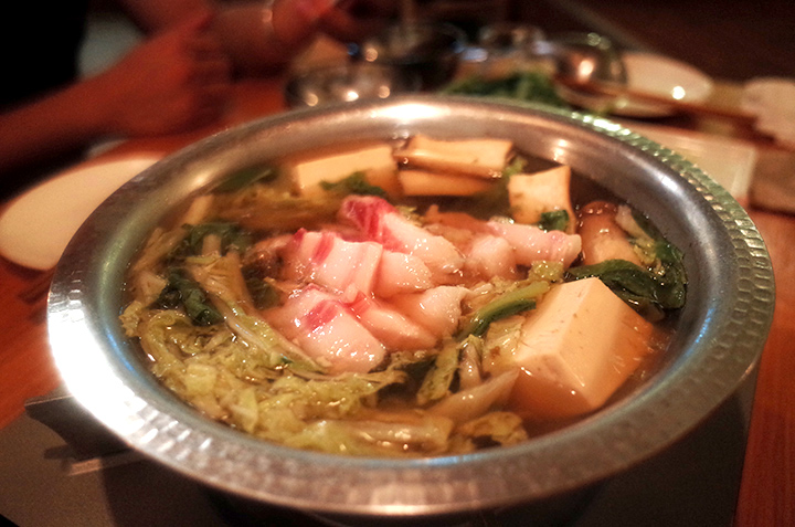 赤綠 以柚子胡椒醬為高湯為基底的綠鍋非常美味 Basil 食旅手帖
