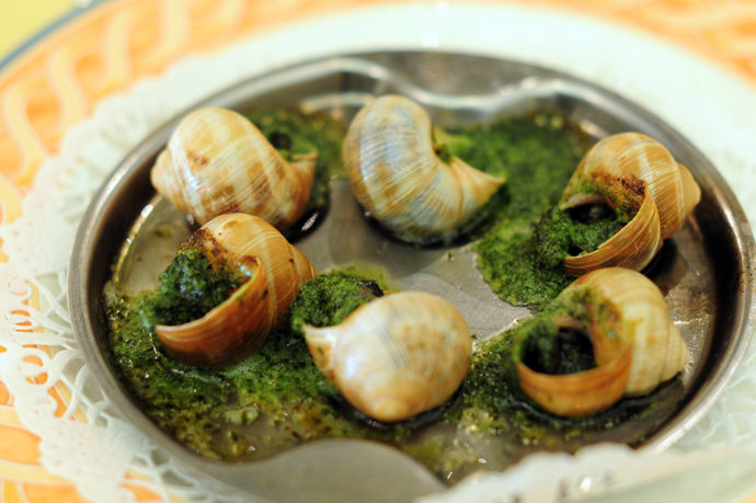 布根地蝸牛（escargots de bourgogne）